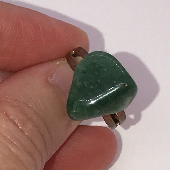 Green Aventurine Stone Ring, Sizeable - Picture 3 of 6